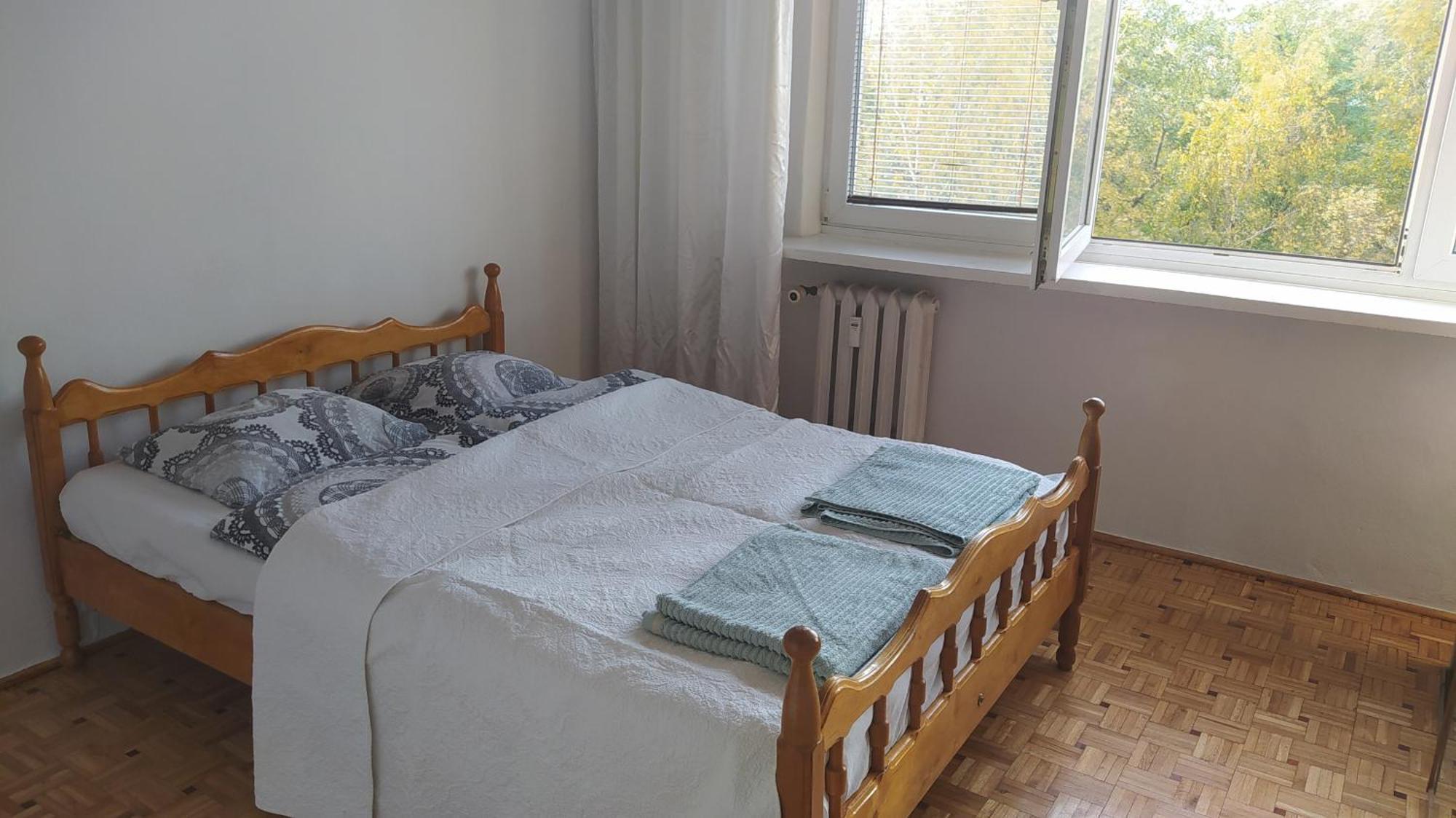Uroczy Apartament Z Bezplatnych Parkingiem Warsaw Ngoại thất bức ảnh